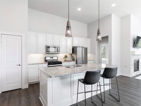 1657  Dewberry Lane , Garland Texas 75042
