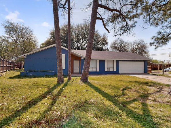 400  Casa Bello Court , Irving Texas 75062