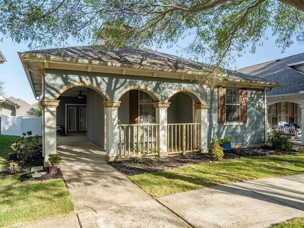 1008  Grey Fox Drive , Savannah Texas 76227