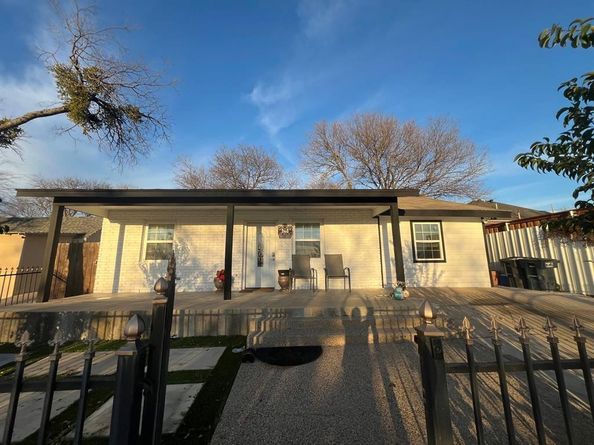 2804  19th Street , Fort Worth Texas 76106