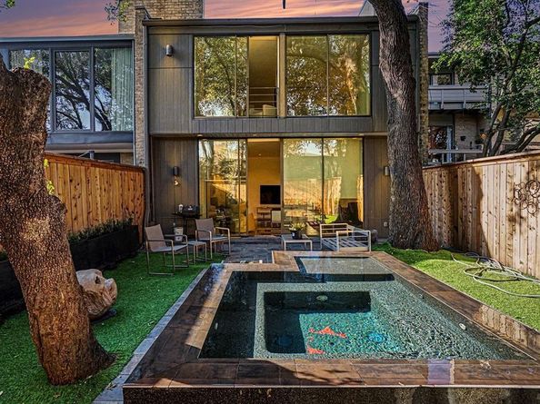 4020  Buena Vista Street , Dallas Texas 75204