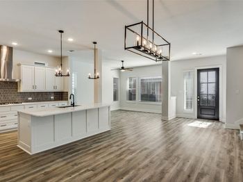 4913  Ivy Charm Way 