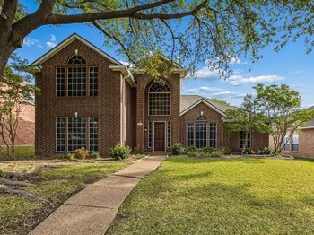 2225  Grinelle Drive 