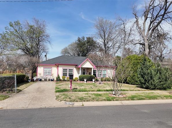 4521  Kelton Drive , Dallas Texas 75209