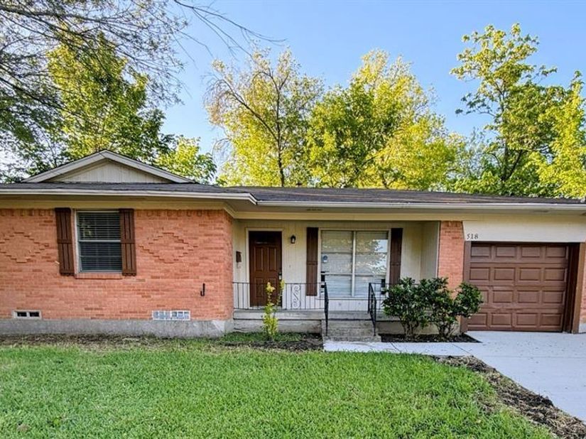 518  Calvin Drive , Garland Texas 75041