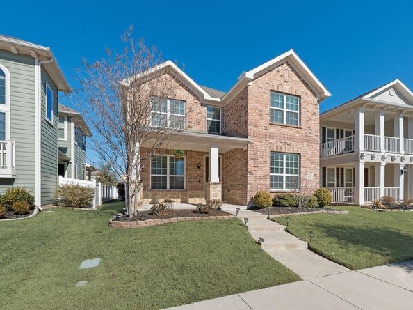 1425  Bull Street , Aubrey Texas 76227