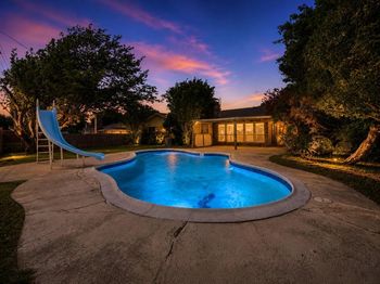 1622  Wendy Way 
