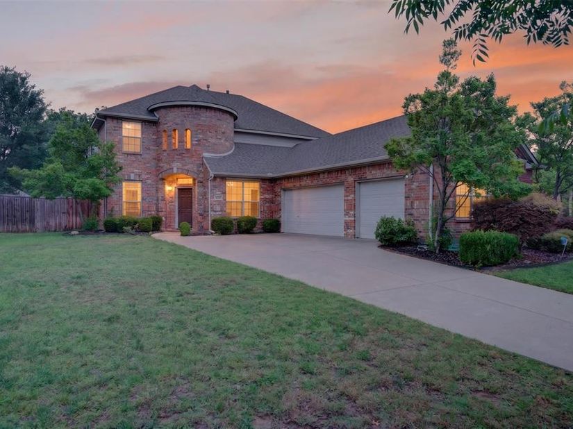 4845  Bellflower Way , Fort Worth Texas 76123