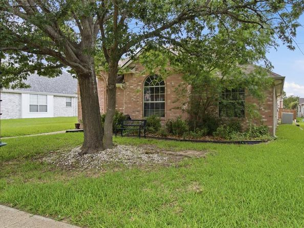911  SUMNER Drive , Mesquite Texas 75149