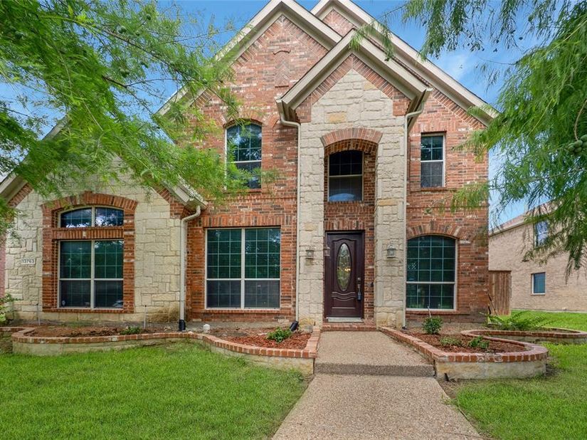 13763  Fall Harvest Drive , Frisco Texas 75033
