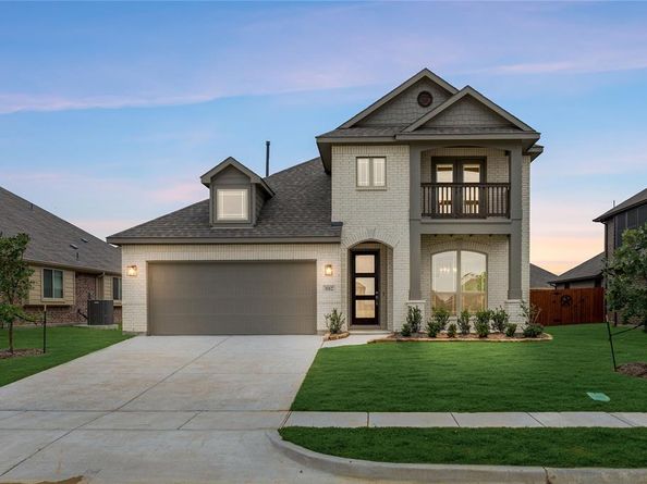 1112  Tanger Lane , Crowley Texas 76036