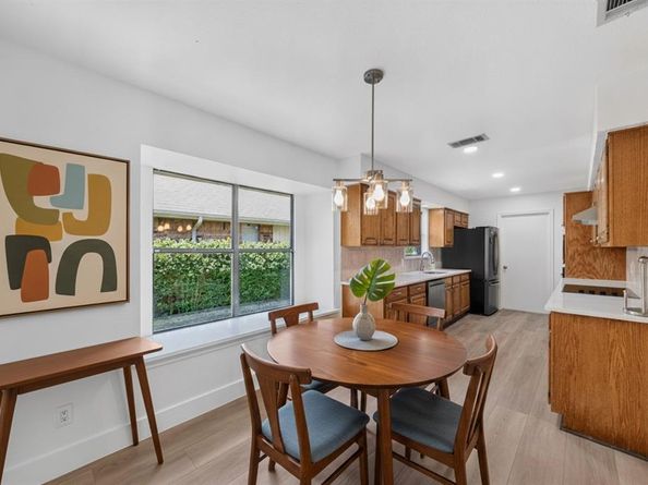 1924  Vera Cruz Drive , Carrollton Texas 75010