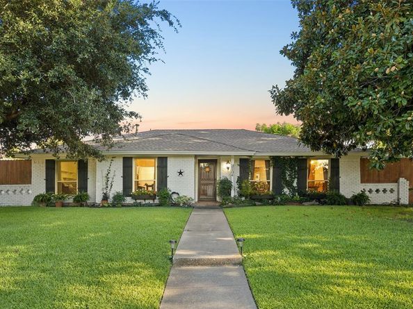 2104  Westlake Drive , Plano Texas 75075