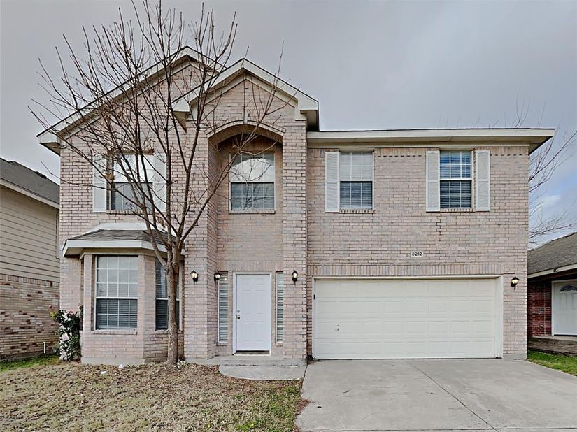 8212  Dynasty  , Fort Worth Texas 76123