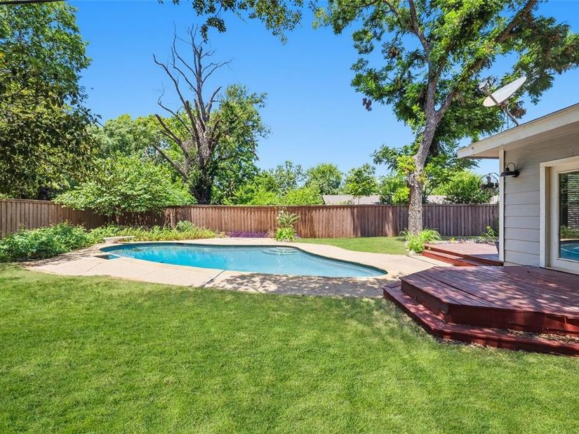 7362  Robinhood Lane , Fort Worth Texas 76112