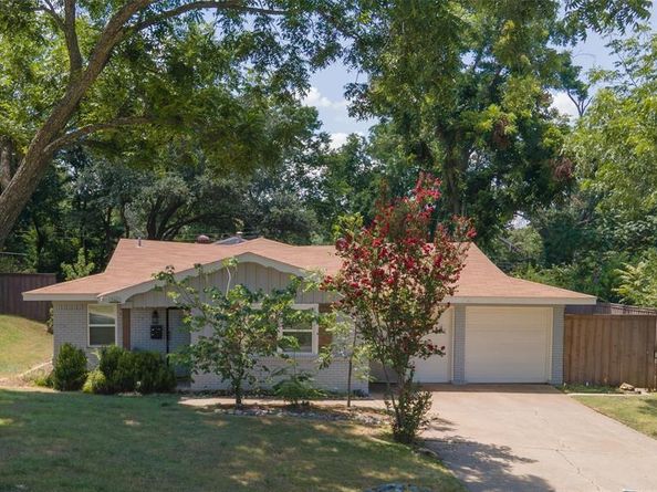 7362  Robinhood Lane , Fort Worth Texas 76112