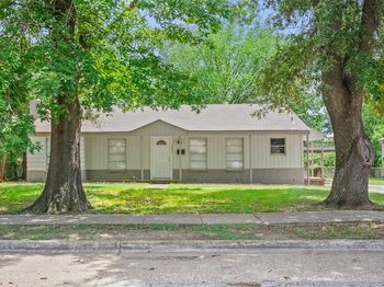 1432  Meadowbrook Drive 