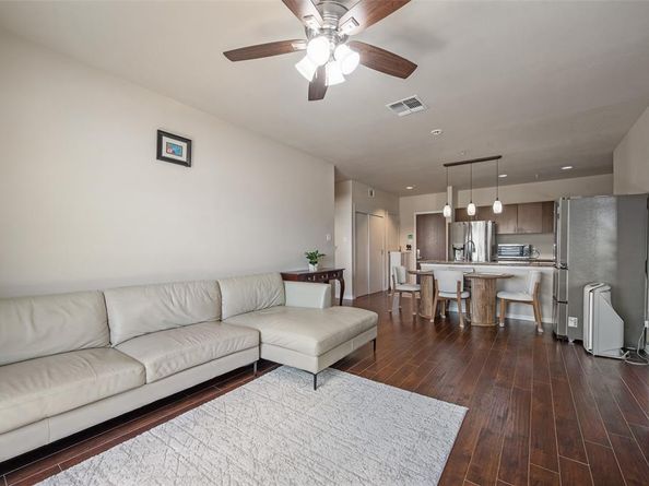 1100 W Trinity Mills Road  3028, Carrollton Texas 75006