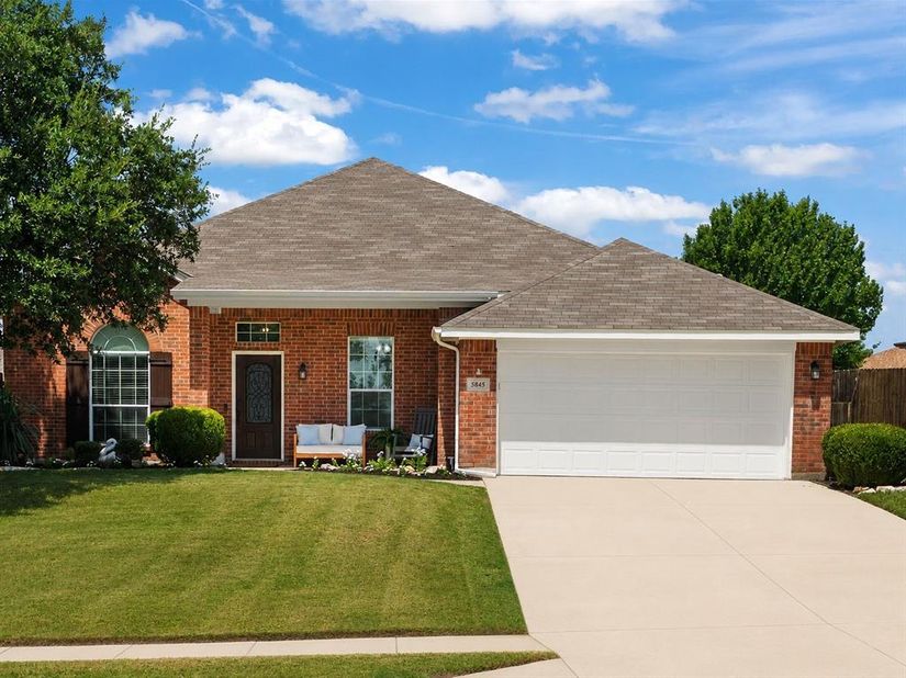 5845  Lamb Creek Drive , Fort Worth Texas 76179