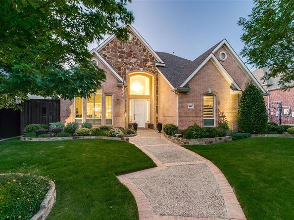 1604  Mcgreg Lane , Carrollton Texas 75010