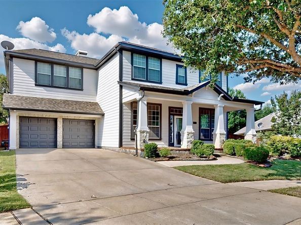 861  Bradford Street , Lantana Texas 76226