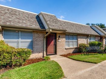 13842  Methuen Green Lane 