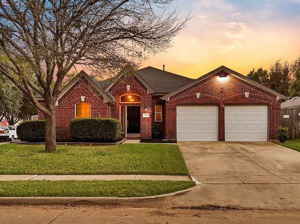 3204  Berkshire Lane , Corinth Texas 76210