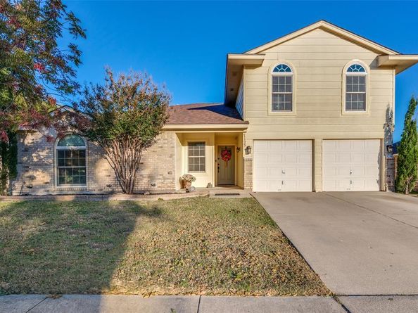 7125  Woodhinge Drive , Benbrook Texas 76126