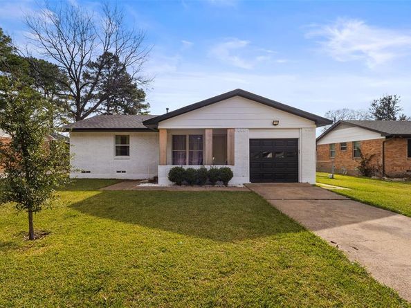 206 W Vista Drive , Garland Texas 75041