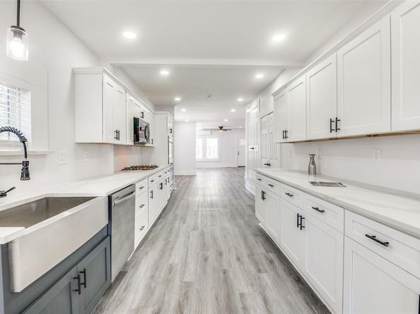 2502 W Lovers Lane , Dallas Texas 75235