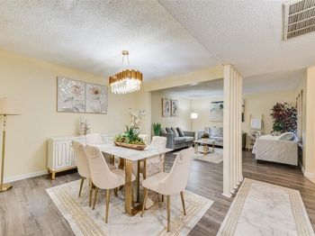 527  Towne House Lane 