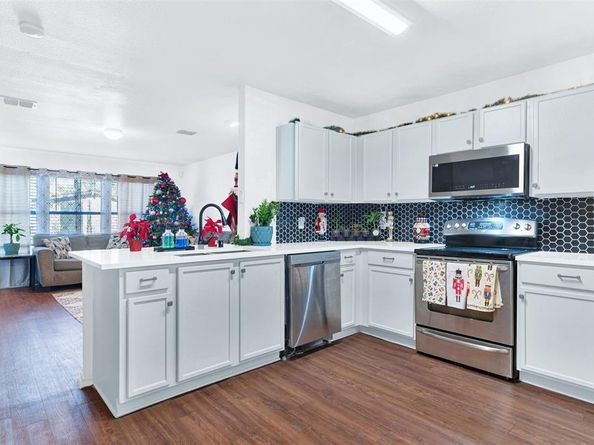 5722  Firethorn Drive , Dallas Texas 75249