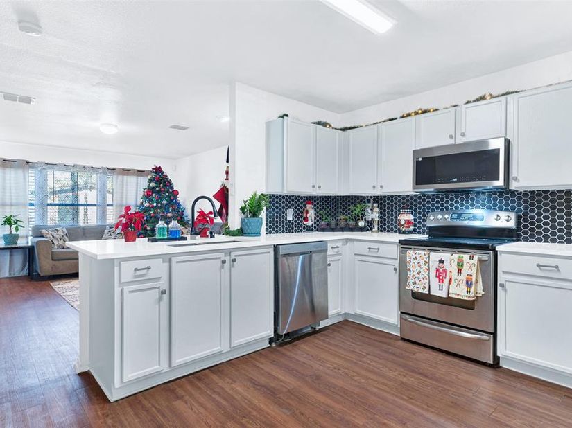 5722  Firethorn Drive , Dallas Texas 75249