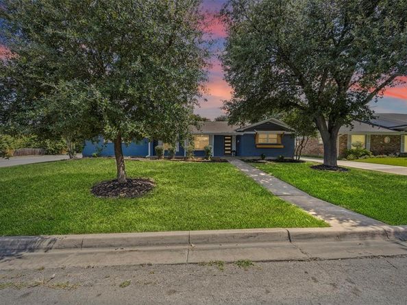 6201  Trail Lake Drive , Fort Worth Texas 76133