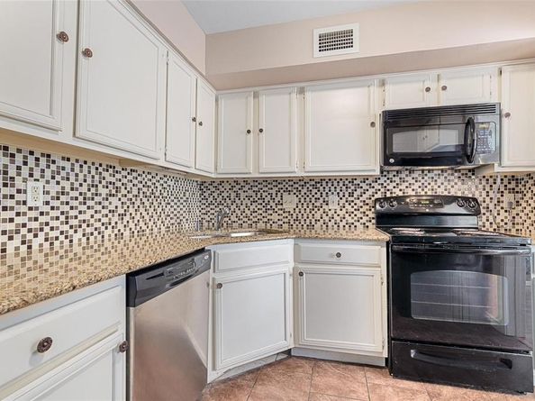 15151  Berry Trail  205, Dallas Texas 75248