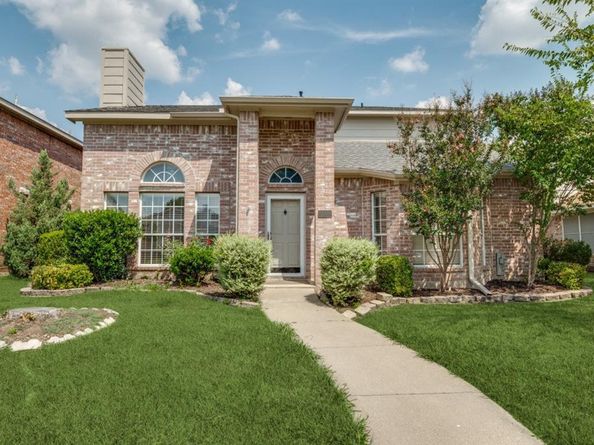 2261  Bresee Drive , Carrollton Texas 75010