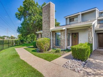 17490  Meandering Way 