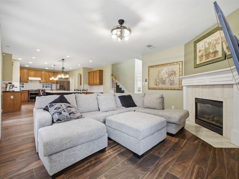 1605  Hawkins Court , Carrollton Texas 75010