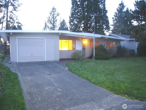 427 155th Avenue SE, Bellevue WA 98007