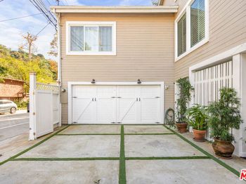 1647 N Beverly Glen Boulevard