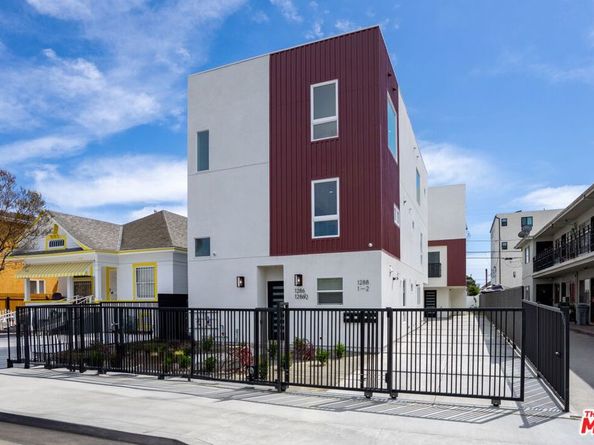 1286 W 35th Place, Los Angeles CA 90007