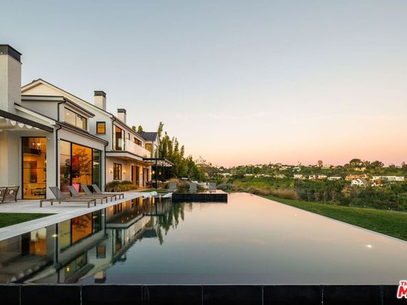 890 Linda Flora Drive, Los Angeles CA 90049