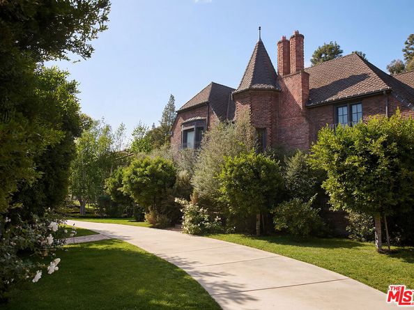 2501 N Vermont Avenue, Los Angeles CA 90027