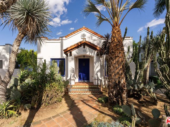 524 N Kilkea Drive, Los Angeles CA 90048