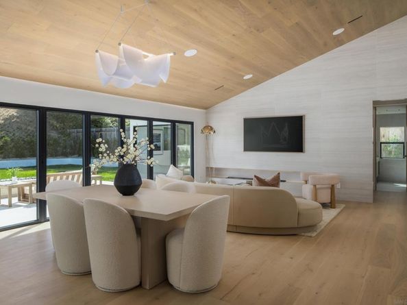 5826 Soledad Mountain Rd, La Jolla CA 92037