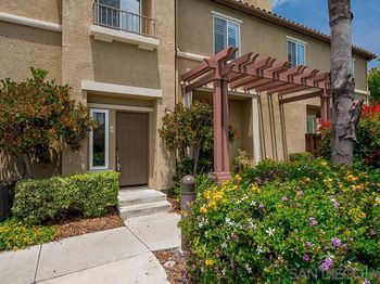 1425 Caminito Borrego