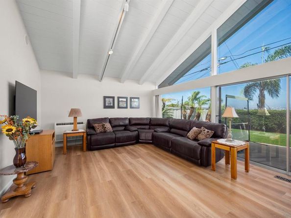 1151 Catalina Boulevard, San Diego CA 92107