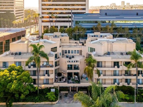 1633 S Bentley Avenue 204, Los Angeles CA 90025