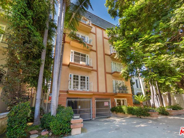 2205 S Bentley Avenue 302, Los Angeles CA 90064