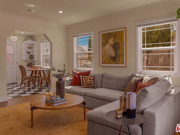 1462 Burnside Avenue, Los Angeles CA 90019